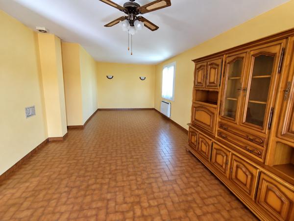 Maison
         5 pièces
        - 90 m² Exclusivité 249 000 € *