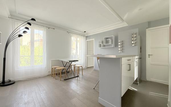 Appartement à vendre    3 pièces • 47,21 m2 Vanves