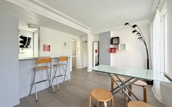 Appartement à vendre    3 pièces • 47,21 m2 Vanves