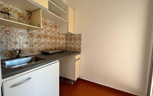 Appartement à vendre    1 pièce • 28,36 m2 Mandelieu-la-Napoule