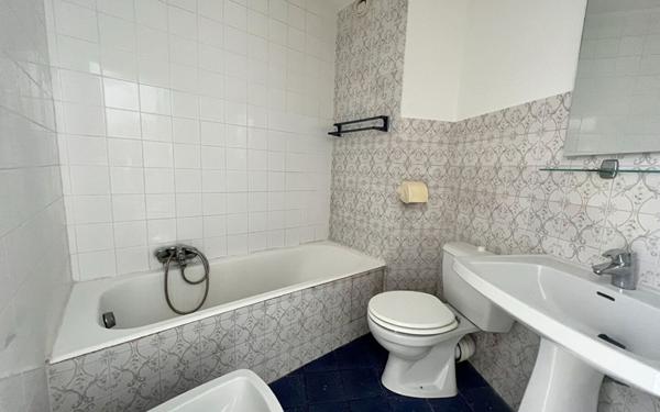 Appartement à vendre    1 pièce • 28,36 m2 Mandelieu-la-Napoule