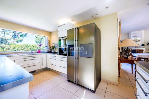 Terrain / Maison / Piscine / Pool House