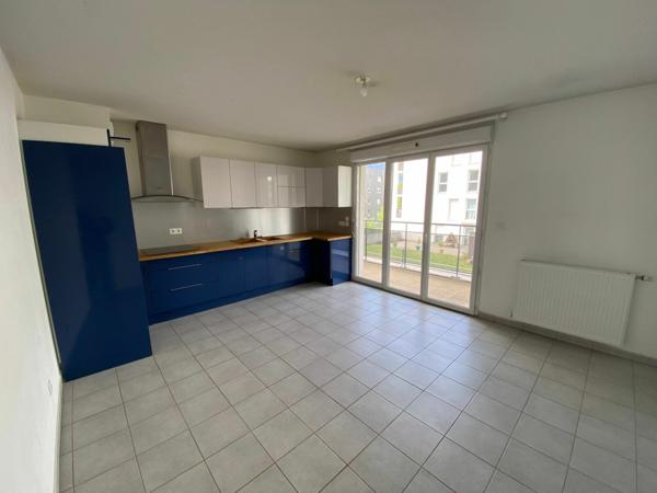 Appartement à vendre    2 pièces • 44,74 m2 Saint-Martin-d'Hères