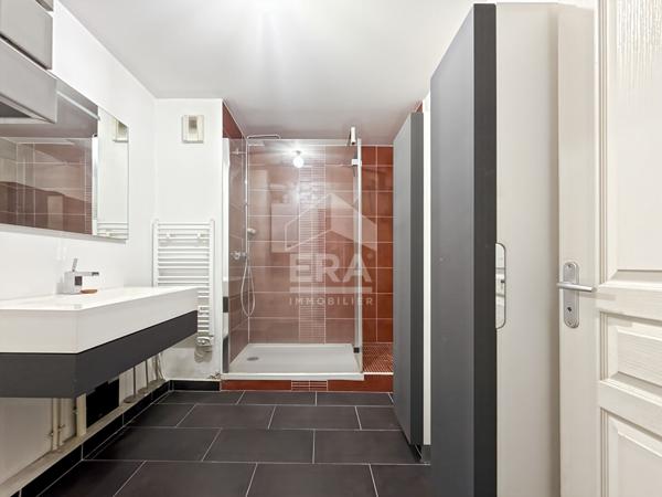 Appartement Marseille 4 pièces 86.22 m2 terrasse et place de parking