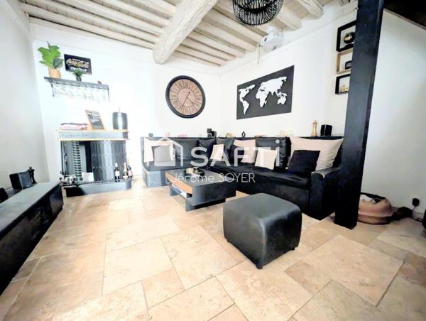 Mison de village avec toit-terrasse