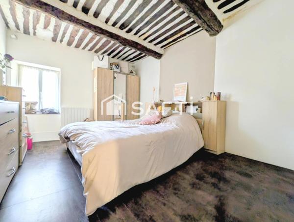 Mison de village avec toit-terrasse