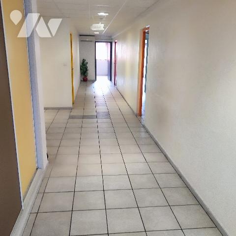 Centre-ville, prox rue Carnot - Gd appartement en vente à Gap de 150 m² avec ascenseur, balcons ...