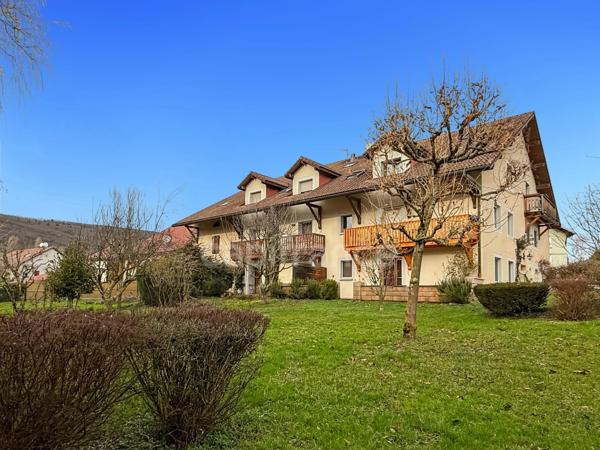 Appartement à vendre 3 pièces GRILLY (01) - Duplex T3 - 69m2 avec balcon, parking, jardin collectif
