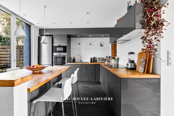 Suresnes (92150) Maison ancienne rénovée avec goût situé à proximité de la Gare de Suresnes-Mont Valérien