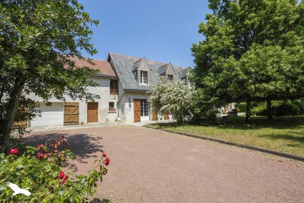 Maison à vendre |                                       Montlouis-sur-Loire |                                        10 pièces  |  230 m²
