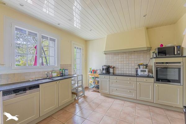 Maison à vendre 569 000 € Montlouis-sur-Loire 10 p 230 m² DPE B