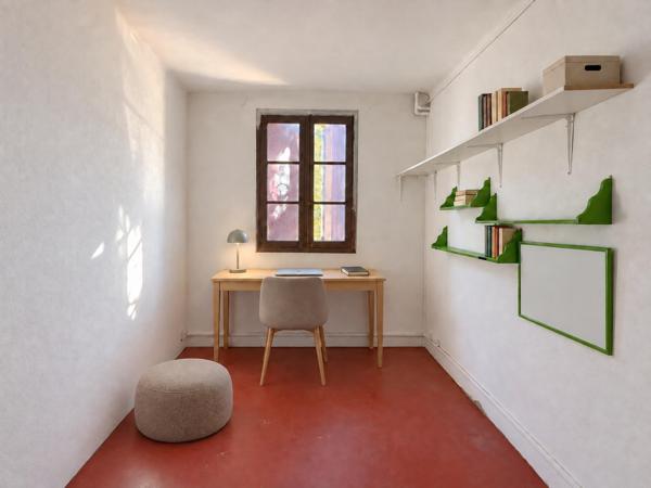 Le charme des années 60, le confort d’aujourd’hui et la douceur d’un jardin secret : la maison familiale par excellence