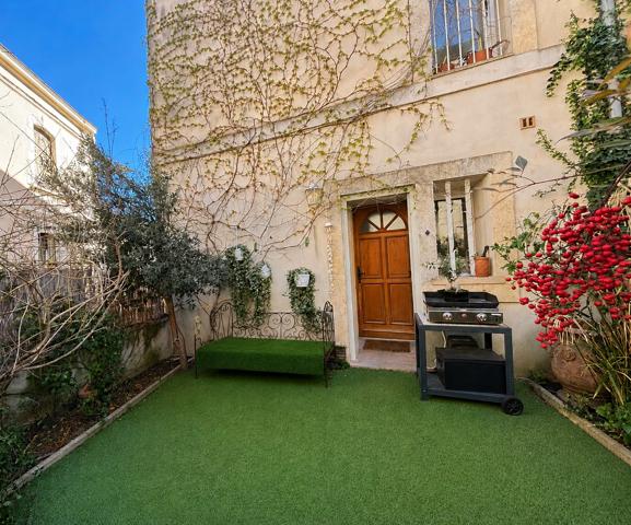 Maison
         3 pièces
        - 60 m² 259 000 € *