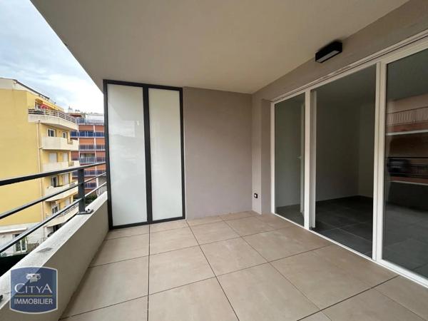 Appartement à louer 2 pièces 37.99m² Roquebrune-Cap-Martin (06190)