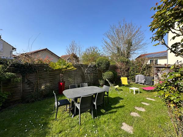 CHAVILLE - Maison familiale avec jacuzzi €1 050 000 ** - Référence 673-C