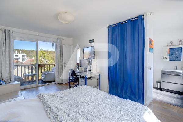 CHAVILLE - Maison familiale avec jacuzzi €1 050 000 ** - Référence 673-C