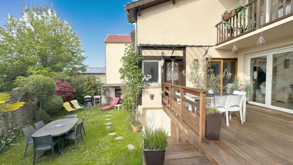 CHAVILLE - Maison familiale avec jacuzzi €1 050 000 ** - Référence 673-C
