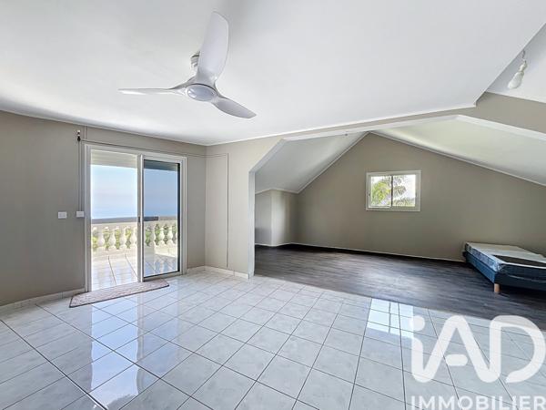 Maison à vendre 5 pièces 240 m² Saint-Pierre