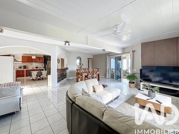 Maison à vendre 5 pièces 240 m² Saint-Pierre
