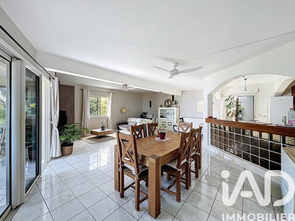 Maison à vendre 5 pièces 240 m² Saint-Pierre