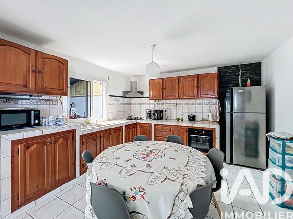 Maison à vendre 5 pièces 240 m² Saint-Pierre