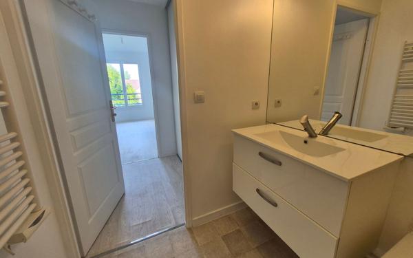 Appartement à louer    2 pièces • 43 m2 Chambourcy
