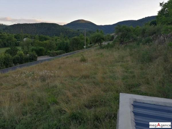 Terrain à MEYRUEIS, 48150 - 1250m²