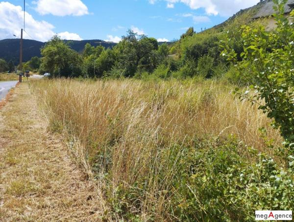 Terrain à MEYRUEIS, 48150 - 1250m²