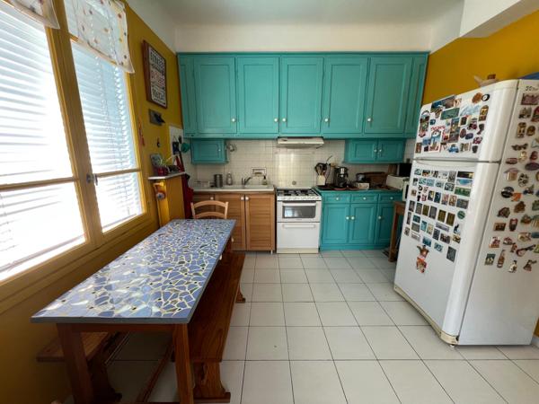 Cité Mion: Villa art déco avec garage et piscine