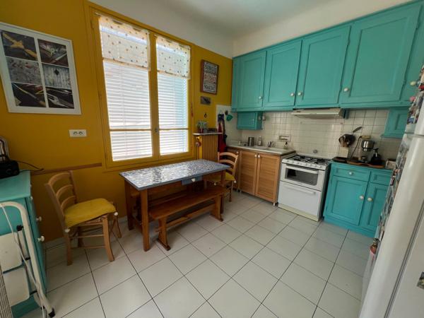 Cité Mion: Villa art déco avec garage et piscine