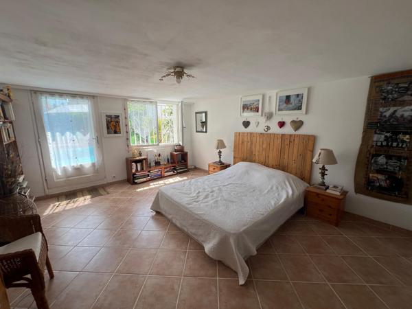 Cité Mion: Villa art déco avec garage et piscine