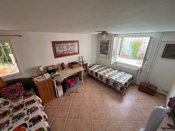 Cité Mion: Villa art déco avec garage et piscine