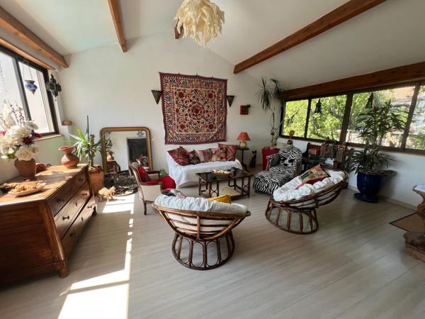 Cité Mion: Villa art déco avec garage et piscine