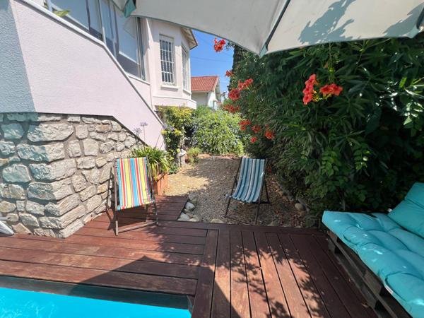 Cité Mion: Villa art déco avec garage et piscine