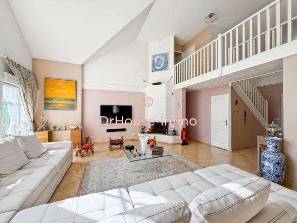 Maison à vendre 7 pièces de 194 m²
