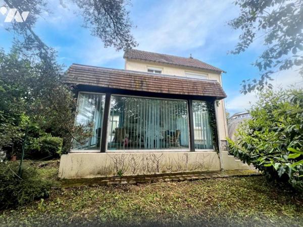 LA FERTE MACE, maison 3 ch, garage et jardin, à rénover