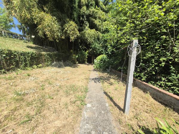 Maison 125 m2 - Jardin 300 m2 - Centre Morlàas.