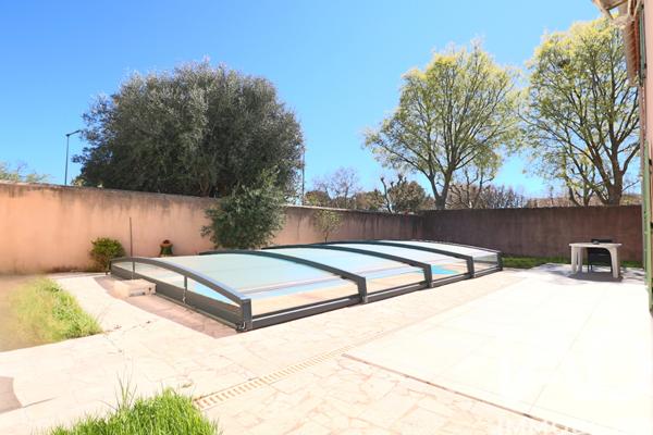 Maison à vendre 5 pièces 107 m² Saint-Cannat