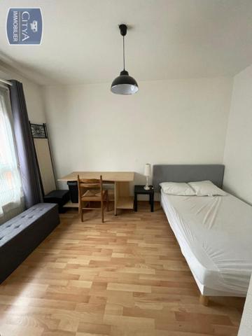 Appartement à louer 1 pièce 32.3m²