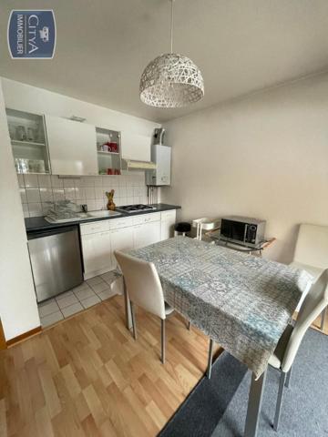 Appartement à louer 1 pièce 32.3m²