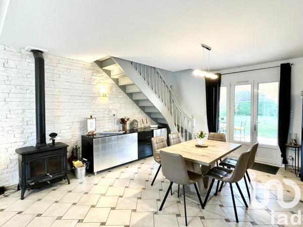 Maison 5 pièces de 104 m² à Marssac-sur-Tarn (81150)