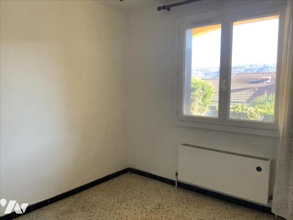 Maison 86 m² – Jardin + grand garage 45 m² – Fort potentiel