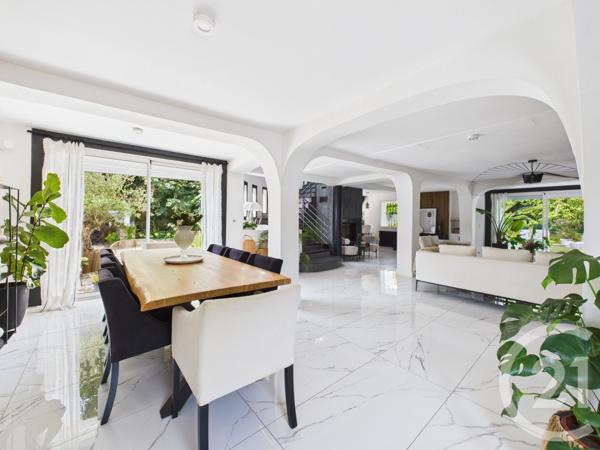 Maison à vendre  8 pièces - 286 m2 CHARTRES - 28