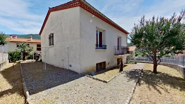 Maison
         4 pièces
        - 73 m² Exclusivité 130 000 € *