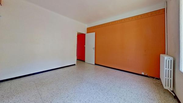 Maison
         4 pièces
        - 73 m² Exclusivité 130 000 € *