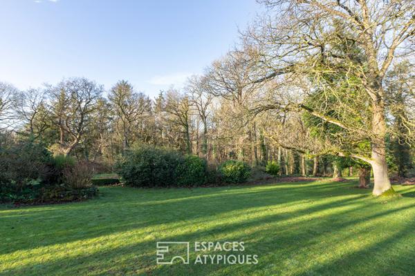 Grande maison entourée d’un parc arboré de près de 3ha