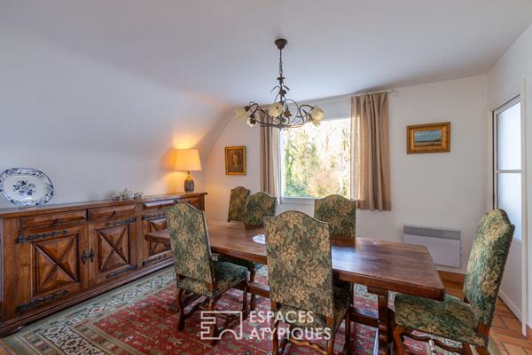 Grande maison entourée d’un parc arboré de près de 3ha