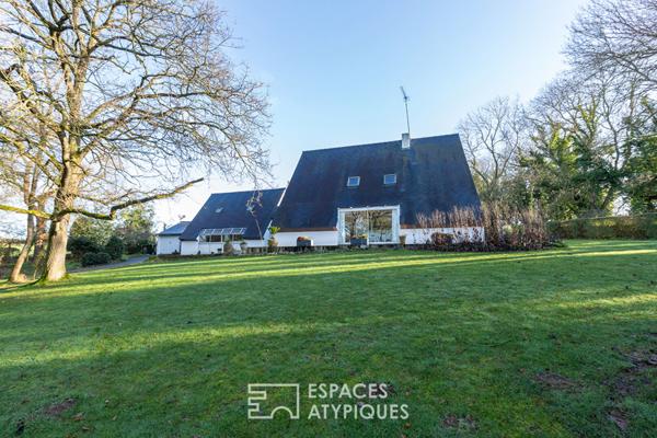Grande maison entourée d’un parc arboré de près de 3ha