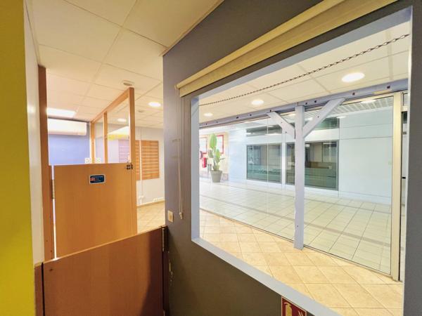 Location Local commercial 1 pièces 37 m2 à Saint-Germain-Lès-Corbeil