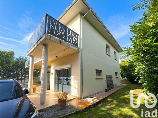 Maison à vendre 10 pièces 262 m² Artigues-près-Bordeaux